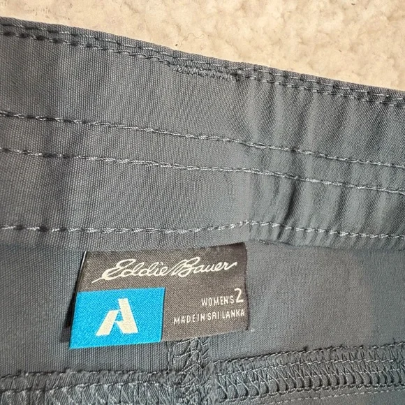 Eddie Bauer Rainier pants | SIZE 2 Outdoor Pants - Picture 4 of 10